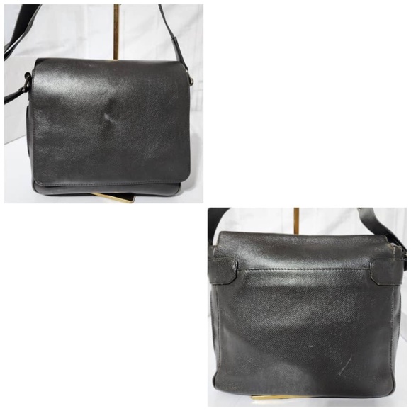 Authentic Louis Vuitton Taiga Andrei Messenger/Crossbody Bag Dark Grey - Picture 11 of 16